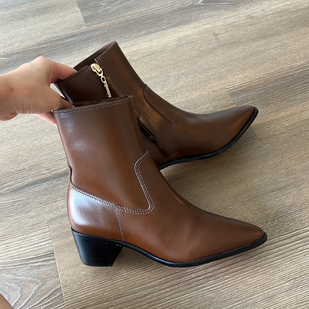 New larroude brown leather ankle boots